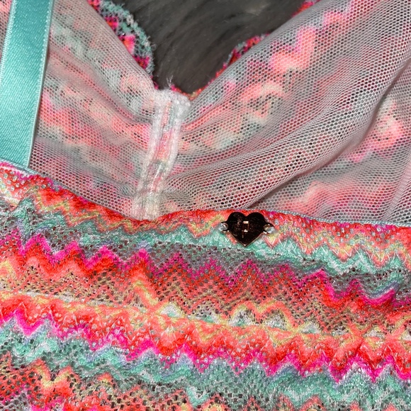 EUC Victoria’s Secret PINK Lace Bralette Adjustable Strap Size Medium - Picture 6 of 8